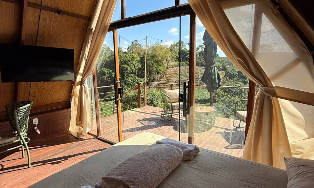 Northeast Region Ski Chalet | 02 Beautiful Swiss Chalet in Mulungu