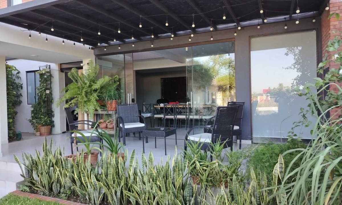 San Bernardino House | 10 Guest House Spacious: Quincho Swimming Pool Games