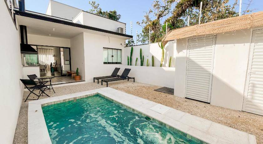 Praia da Enseada Bed & Breakfast | 100 m² Bed and breakfast ∙ 2 bedrooms ∙ 6 guests