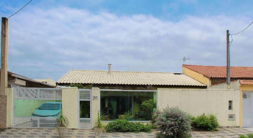 Peruibe House | 200 m² House ∙ 3 bedrooms ∙ 10 guests