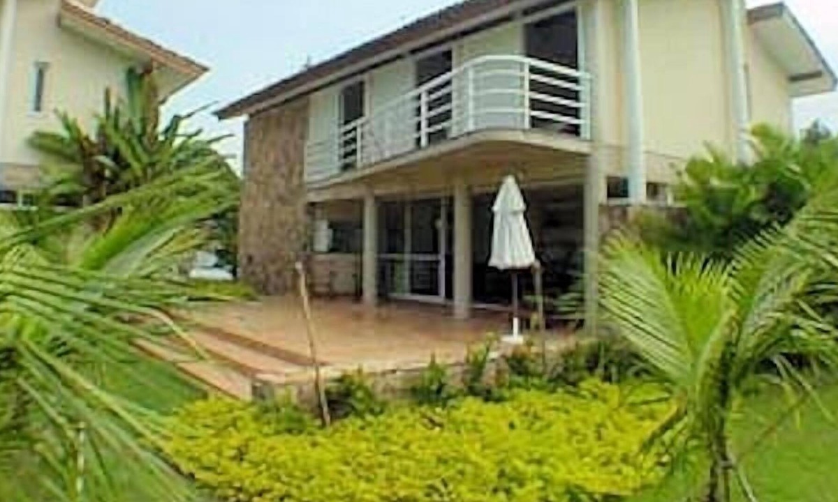 Costa do Sol House | 4-suite house in gated community facing the sea