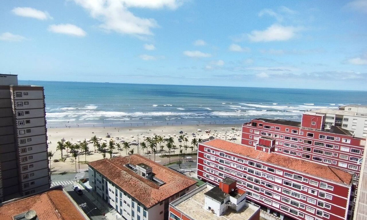 Vila Assuncao Apartment | 80m² apartment with 2 bedrooms, 1 minute from the beach, balcony with barbecue, Wi-Fi.