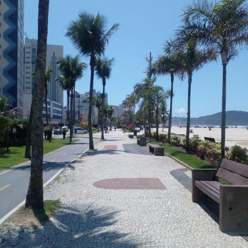Guilhermina Apartment | Aluga Apartamento Prédio Frente para o Mar