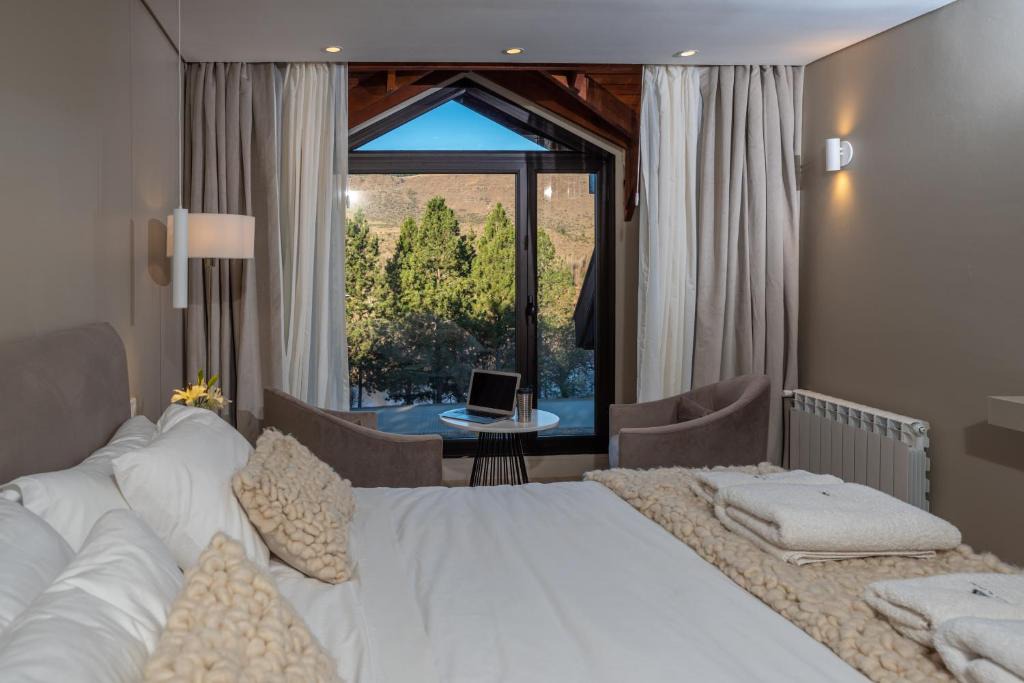 Alumine Hotel | Amérian Aluminé