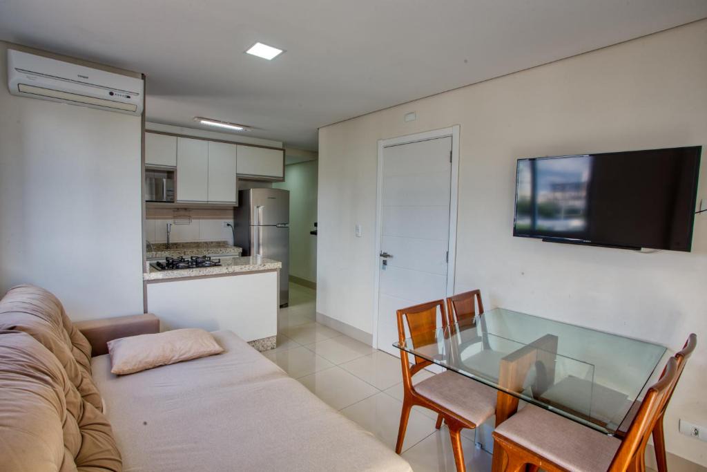 Maringa Apartment | Ap c/ 2 Qts, garagem e A/C