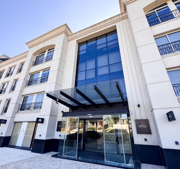 Rio Cuarto Apartment | Apart France - Dos Dormitorios - Cochera, gim, piscina y spa
