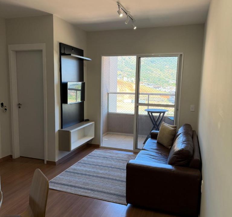 Extrema Apartment | Apartamento confortável em Extrema-MG, com 2 garagens para até 5 pessoas