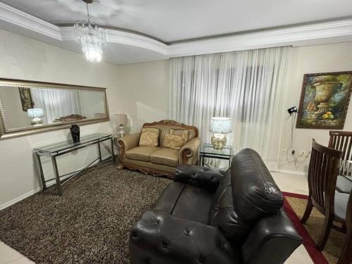 Andorinha Apartment | Apartamento Meia Praia - Quadra Mar 3 suítes