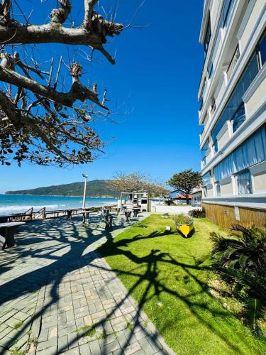 Ingleses Sul Apartment | Apartamento pé na areia com vista para o mar