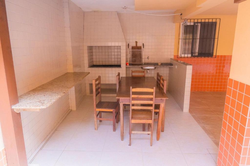 Praia Grande Apartment | Apartamento Praia Grande Ubatuba Próximo Mar Internet WiFi