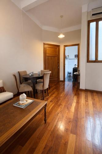 San Telmo Apartment | Apartment for Four One Block from San Telmo Square, One Block from San Telmo Market, Very Charming, Three Blocks from Puerto Mader
