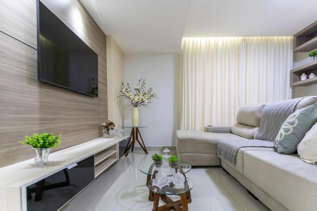 West Sector Apartment | Apto com Varanda a 50m do Lago das Rosas