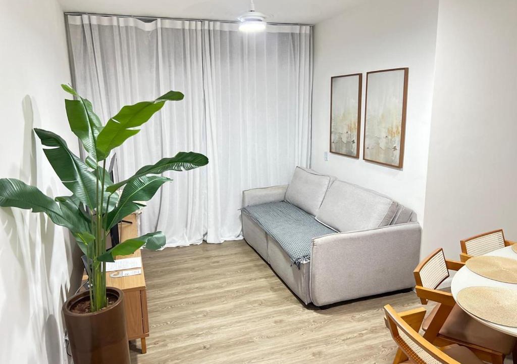 Parque Enseada Apartment | Apto Praia da Enseada 1 Vaga, quartos com Ar