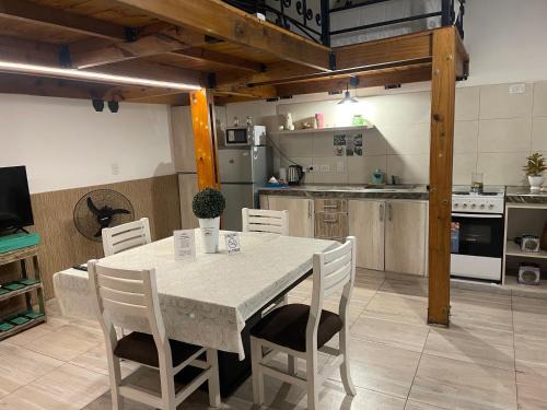 Banfield Apartment | Aquí es 3!