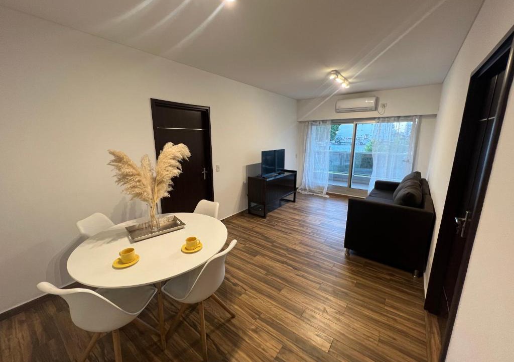 Flores Apartment | Avella
