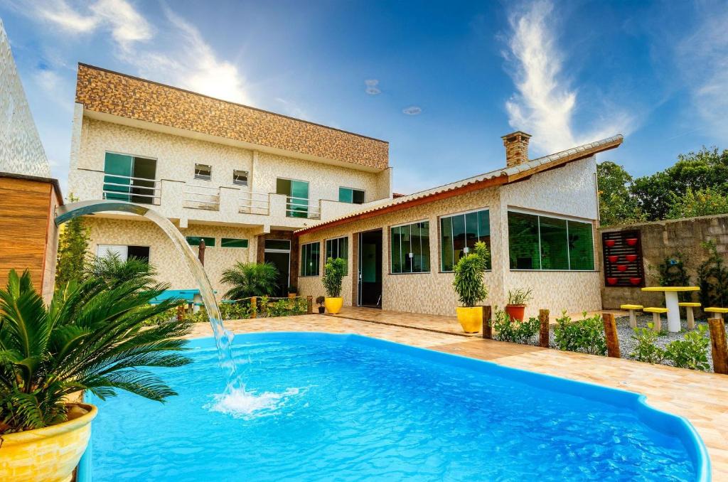Cidade Nova Peruibe House | BEACH HOUSE com Piscina e Churrasqueira para 16 pessoas