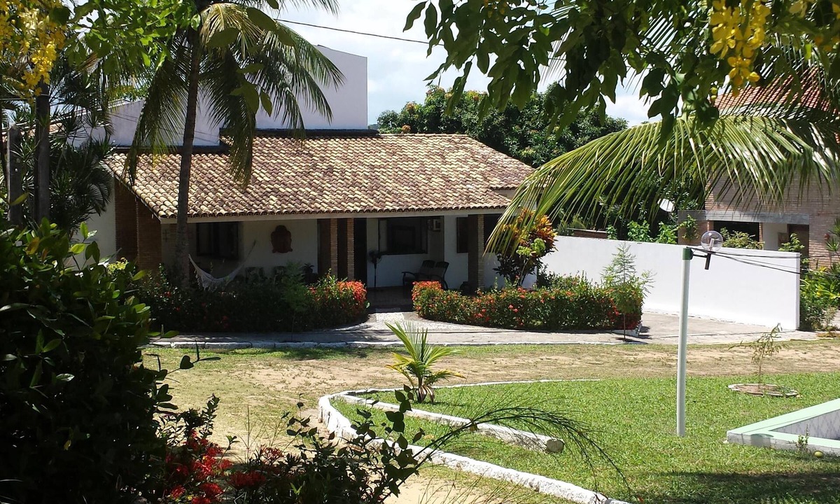 Itaparica House | Beach house, gated community, beach access, sleeps 15 people.