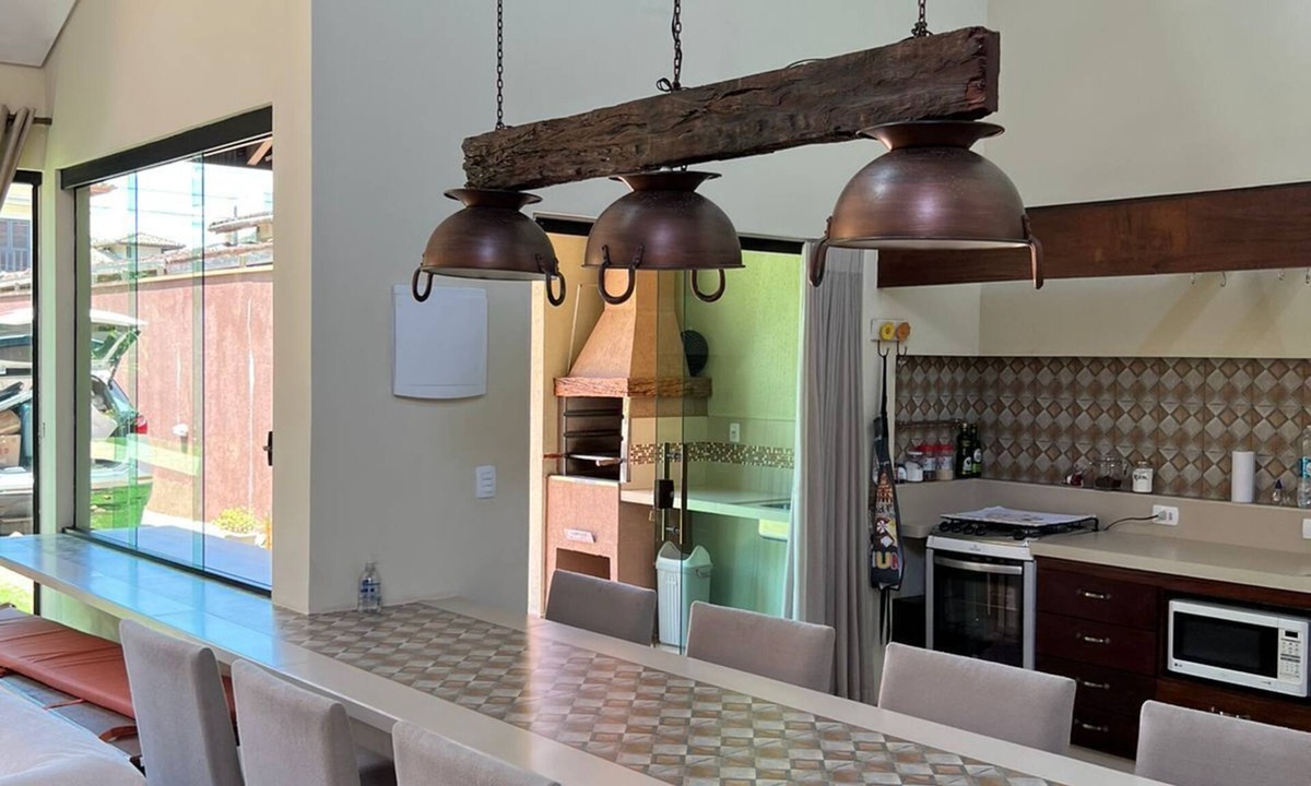 Lagoinha House | Beach House gated community - 100 meters from the beach.