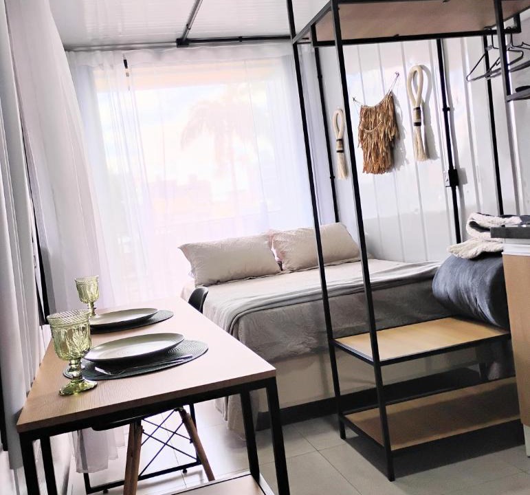 Centro Apartment | Beach Loft Containers n 3 c sacada, ar cond, 200m mar
