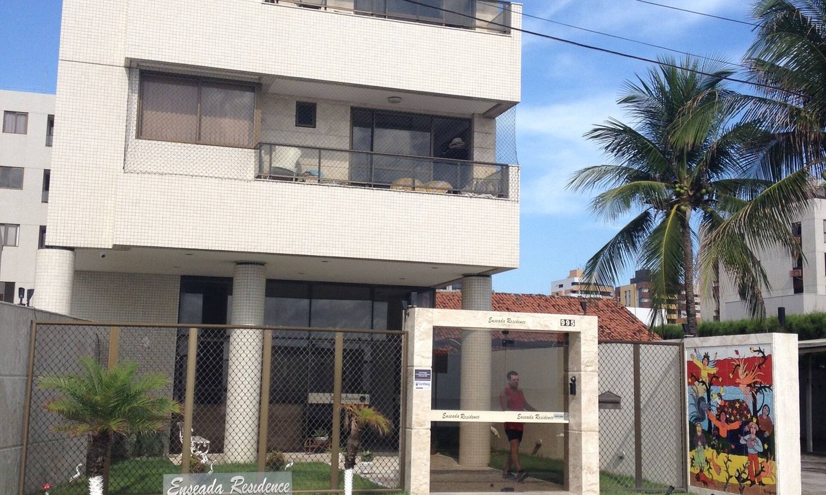 Manaira Apartment | Beachfront apartment with Wi-Fi, covered parking, and 24-hour doorman.