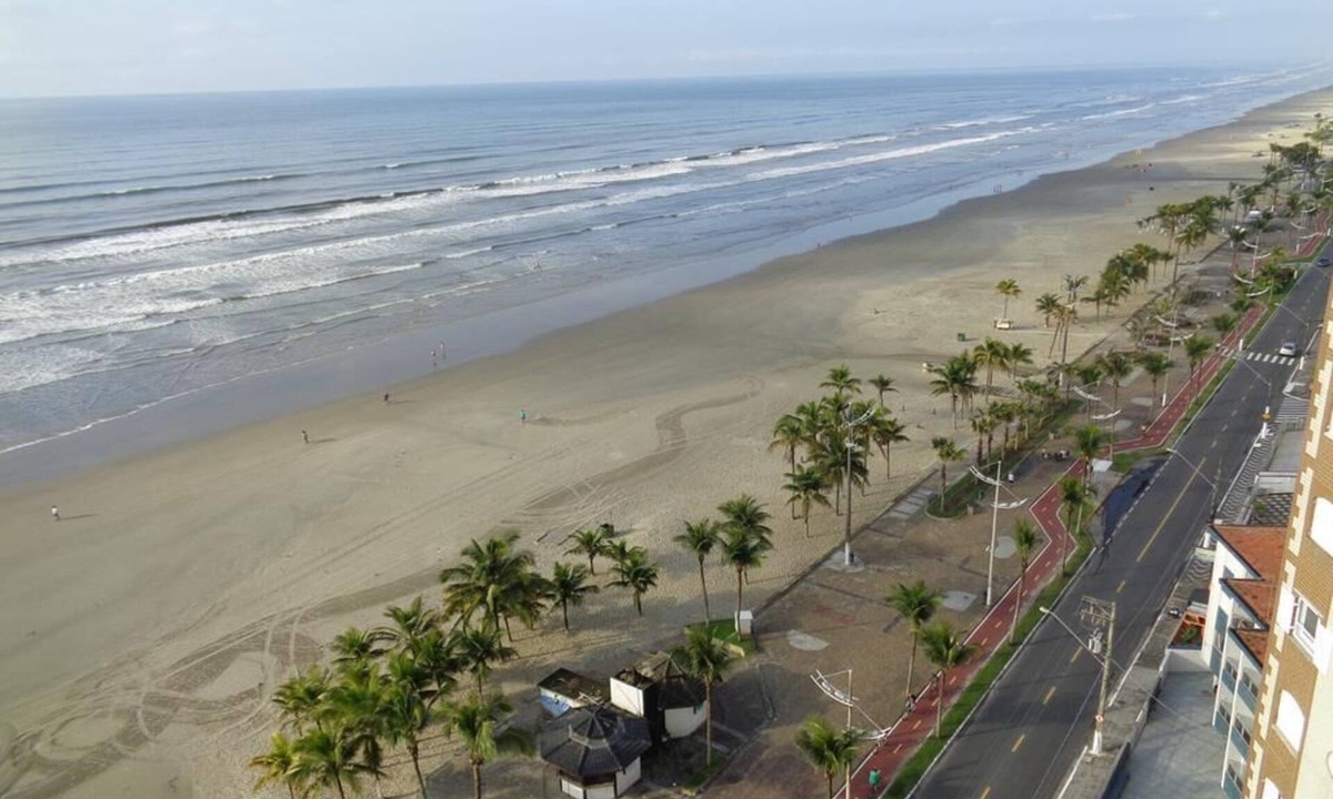 Vila Assuncao Apartment | Beachfront Apartment with 01 Bedroom in Praia Grande - SP