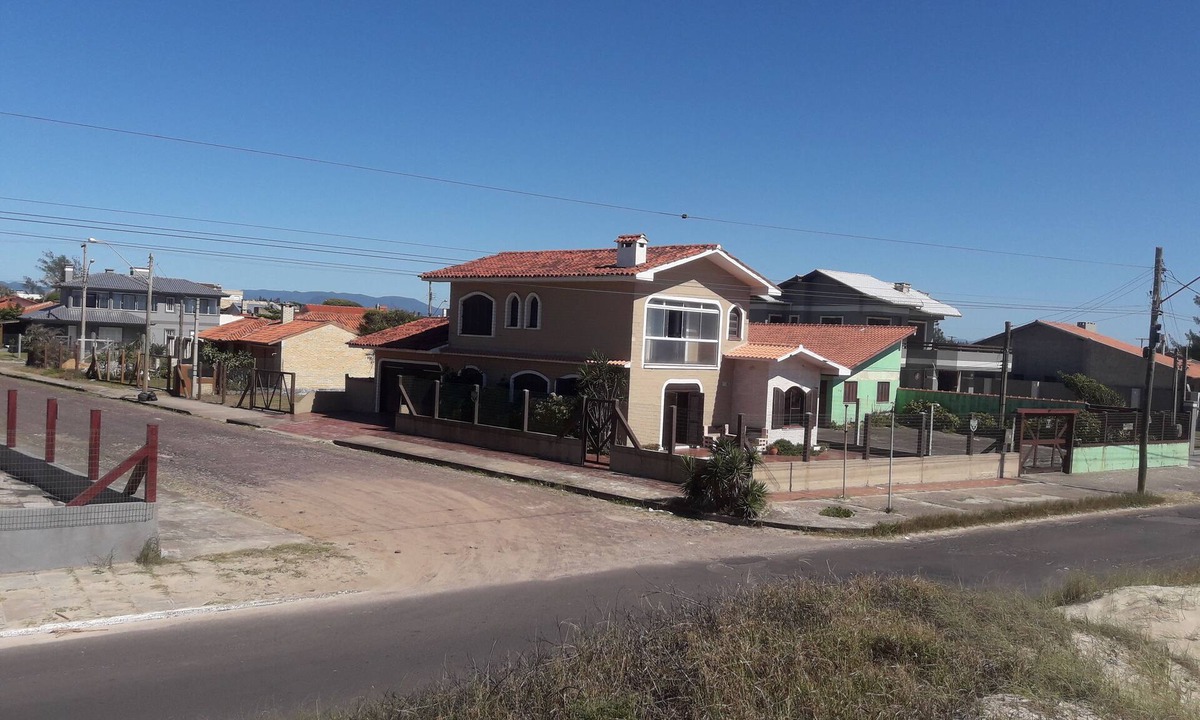 Xangri-La House | Beachfront House