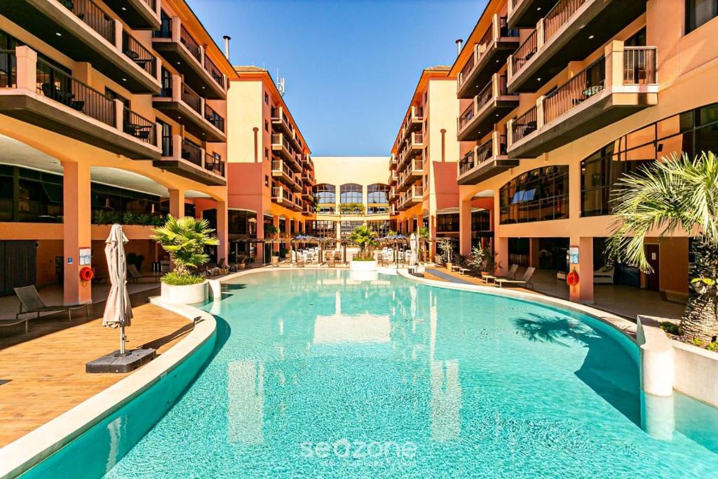 Jurere Apartment | Beachfront Resort Suite w/Pool JBV227