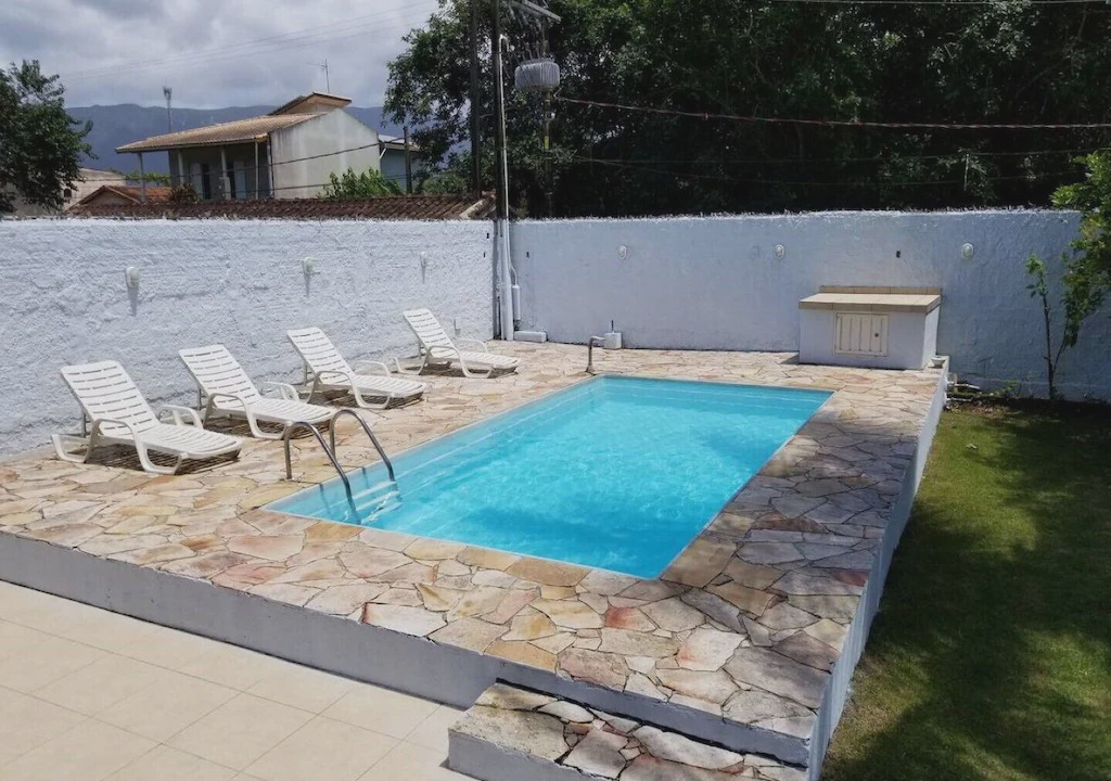 Jardim Rafael House | Beautiful beach house with pool in Bertioga!