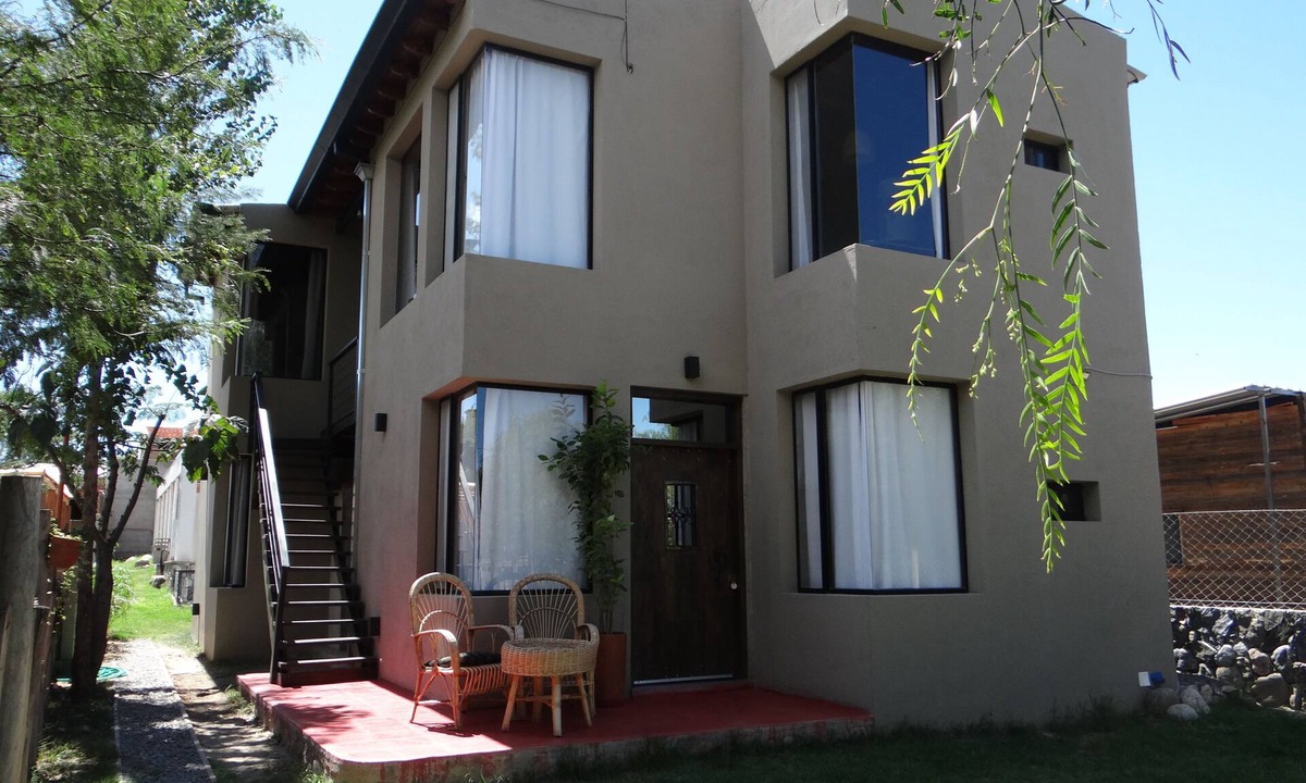Cafayate Cabin | Beautiful cabin with pool for 5, with a spectacular view of the mountains.