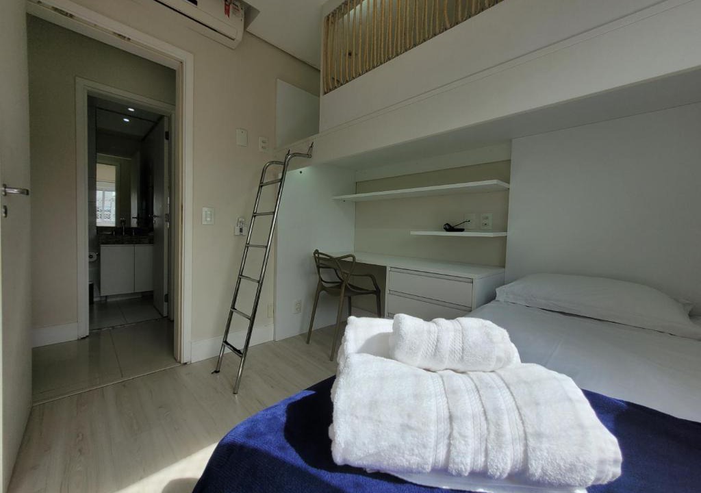 Ponta da Praia Apartment | Book Santos Maralta 111 - Ponta da Praia 2 dormitorios