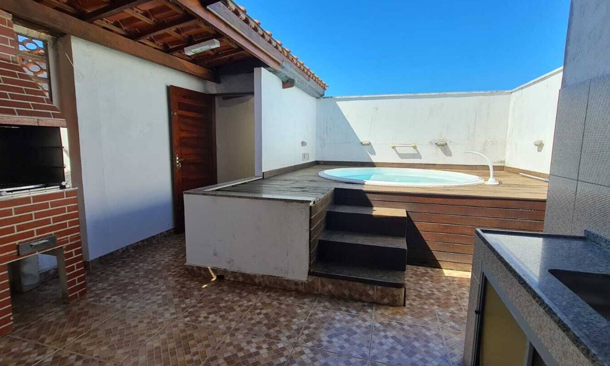 Caraguatatuba House | Sobrado Ventilado, Local Familiar, há 5min da Praia das Palmeiras, Aceita pet