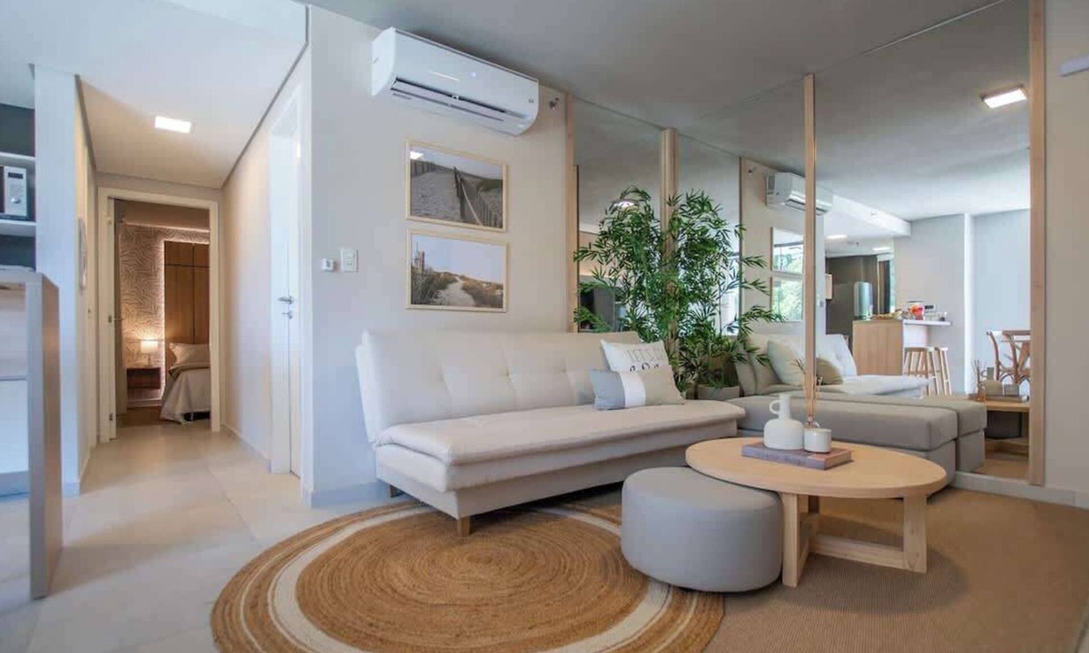 Asuncion Apartment | Business Apt, Workspace, Pool & Gym, Near Malls