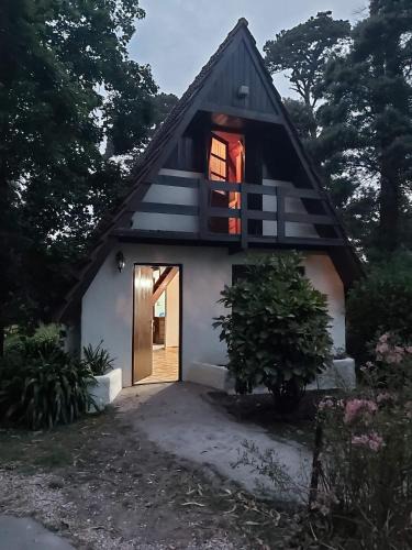 Bosque Peralta Ramos House | Cabaña Bosque peralta ramos