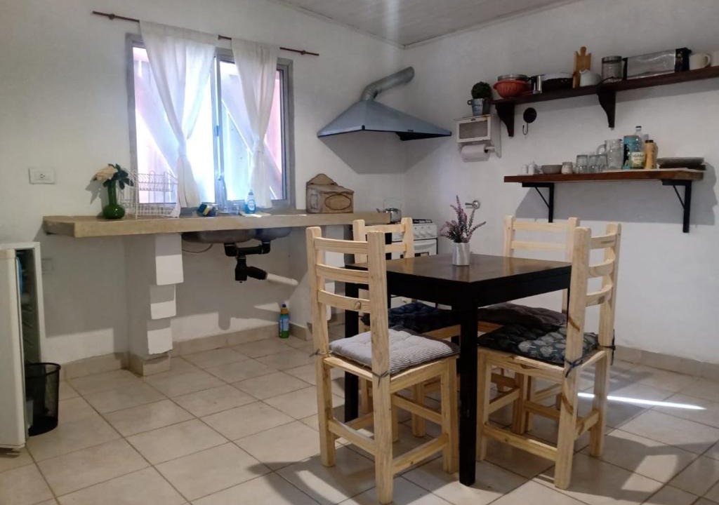 San Andres de Giles Hostel | Cabaña entre caballos Las Cortaderas