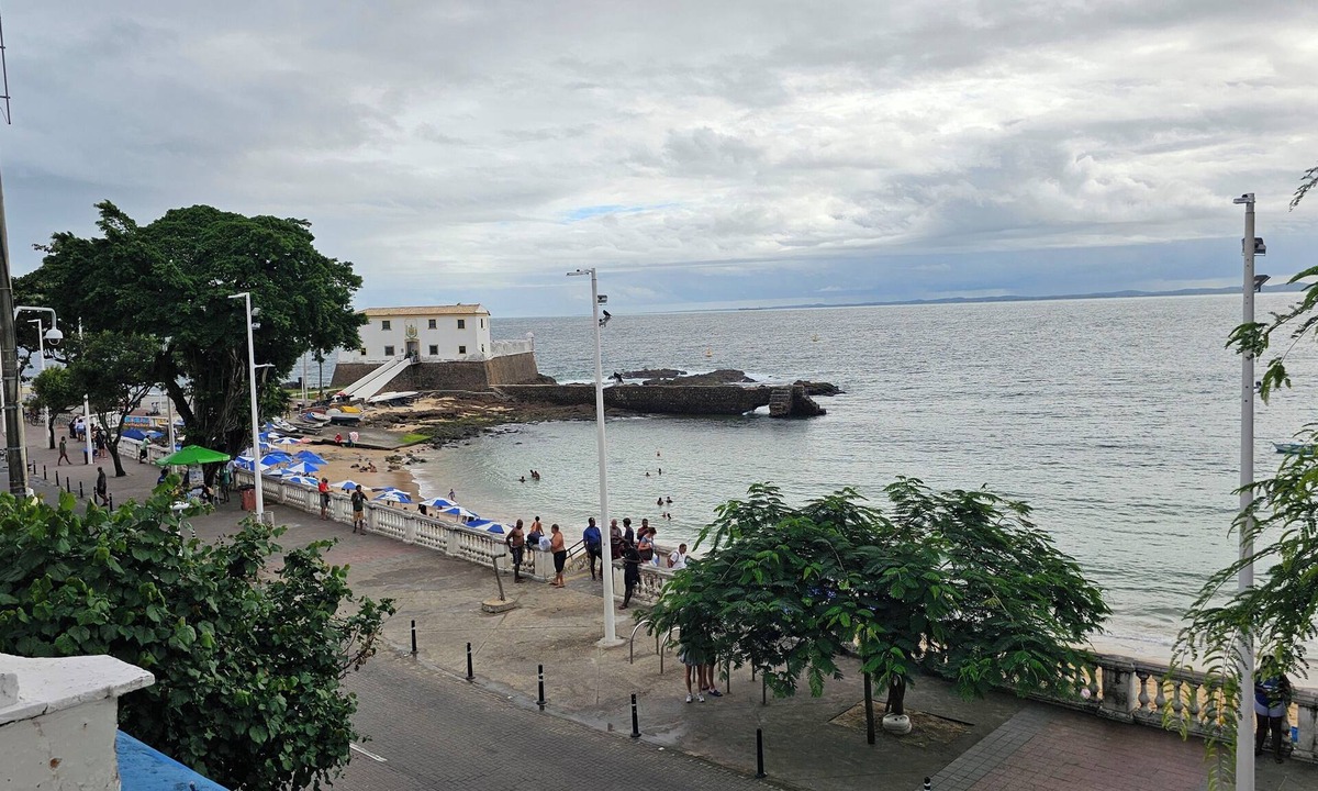 Barra Apartment | Carnival Salvador Bahia Loft facing the wonderful Porto Barra Bela beach with ocean view.