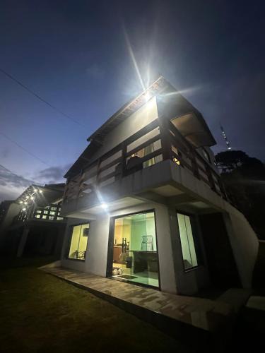 Bezerros House | Casa aconchegante em Serra Negra