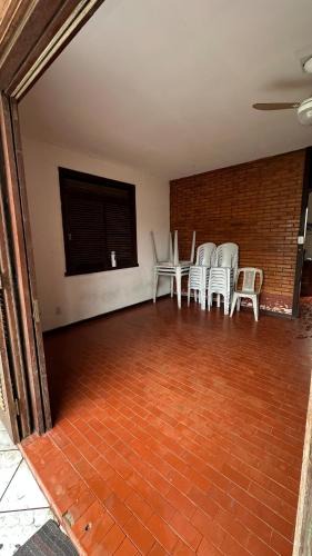 Praia Grande House | Casa ampla e bem localizada - 1 rua da praia