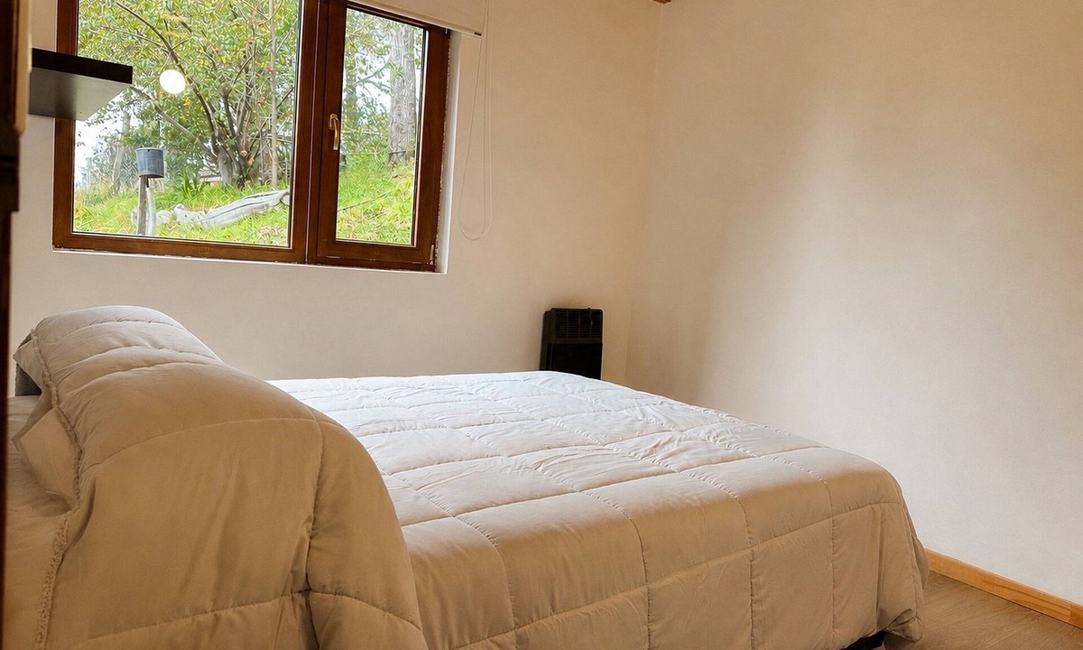 San Carlos de Bariloche House | Casa Aukan - Lake View-8 guests
