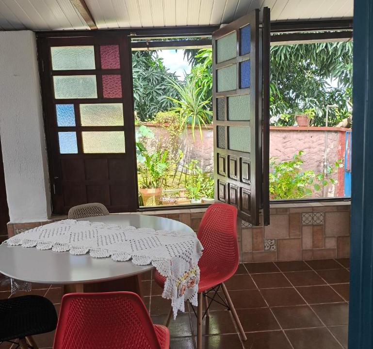 Davidopolis House | Casa azul e complemento