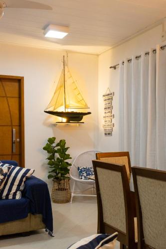 Vila do Abraao House | Casa azul Ilha Grande