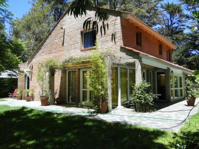 Bosque Peralta Ramos House | Casa Bosque Peralta Ramos