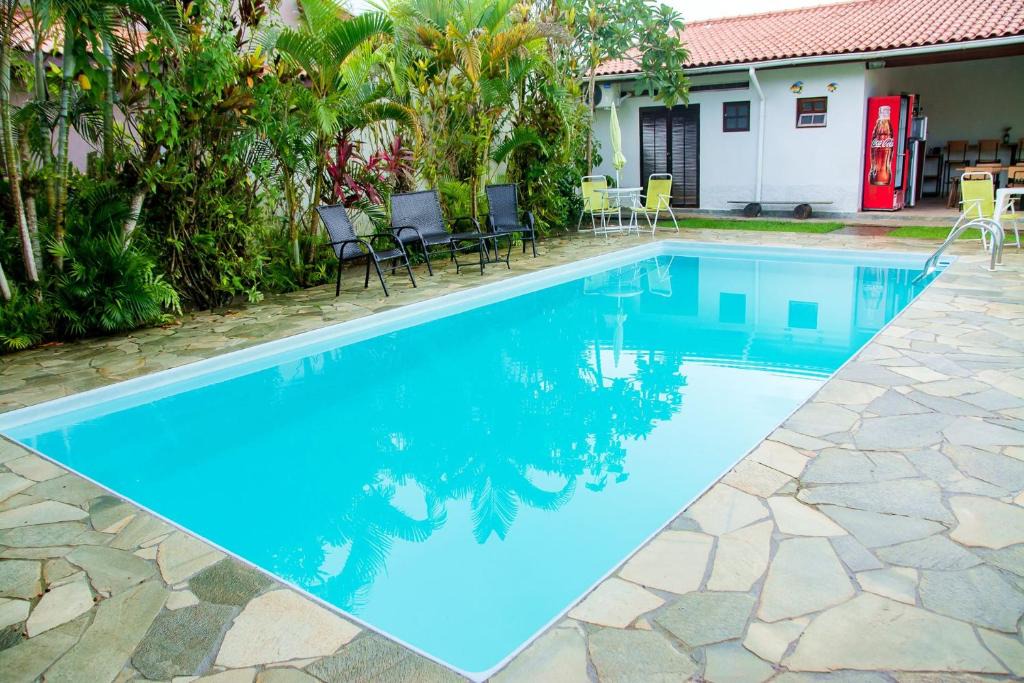 Morada da Praia House | Casa c Piscina e Churrasq na Praia da Boraceia SP
