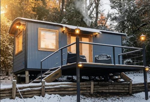 San Martin de los Andes House | Casa Calvé Tiny House en el Bosque con Deck Privado San Martín de los Andes