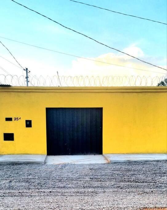 Nossa Senhora do Rosario House | casa com ar condicionado e garagem