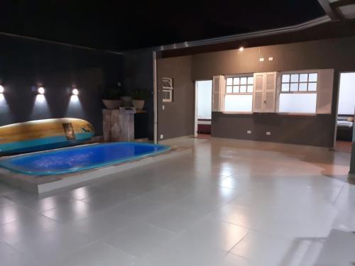 Pescadores Beach House | Casa com piscina, confortável e ótima localização