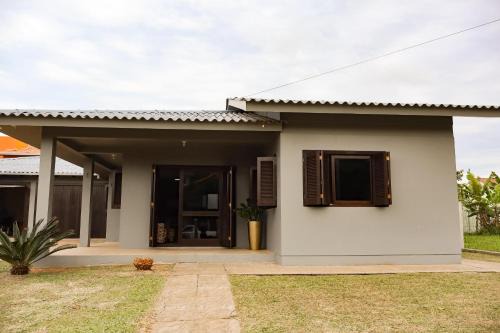 Torres House | Casa com Piscina e conforto em torres pertinho do mar
