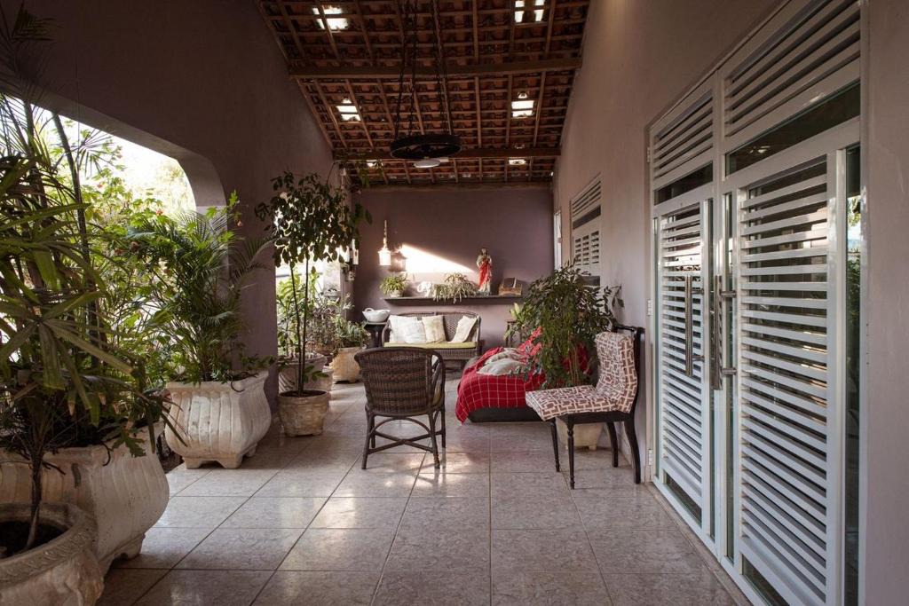 Bonito House | Casa com Varanda, Quintal e Churrasqueira em Bonito PE