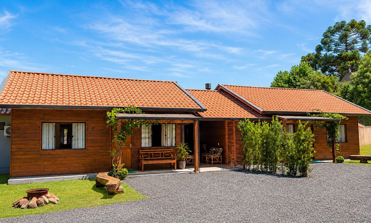Urubici House | Casa Completa | 2 Suítes + Jardim com Fogo de Chão