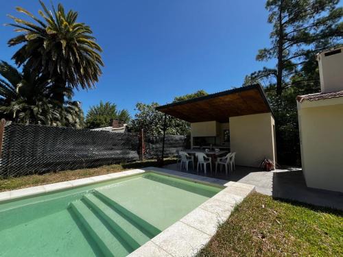 Funes House | Casa con pileta Funes