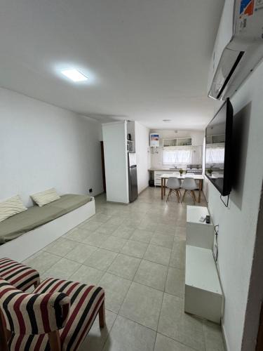 Necochea House | Casa de 2 dormitorios, zona parque